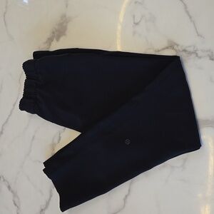 Lululemon on the fly slim leg